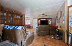102 N Elk Dr, Cache, OK
