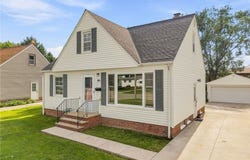 1666 Ridgeview Drive, Wickliffe, OH 44092