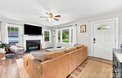208 Barron Park, York, SC 29745