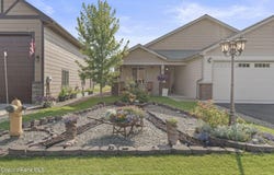 58 Links Dr, Blanchard, ID 83804