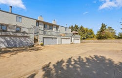 4214 Kris Line Drive, Waterloo, IA 50701