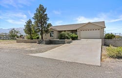 2128 S Ellsworth Ave, Thatcher, AZ 85552