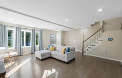 208 Walnut St, Roselle Park Boro, NJ 07204-2206