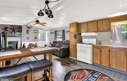 209 MEMORY Lane, HAMBURG, PA 19526
