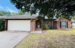 400 Bent Tree Road, Noble, OK 73068