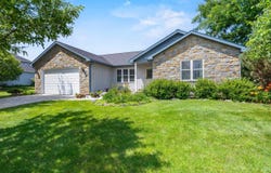 165 Deer Run Drive, Fall River, WI 53932