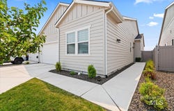 8509 W War Eagle, Star, ID 83669