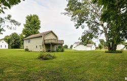 112 E GRAND Avenue, Owaneco, IL 62555