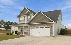 402 Kinroff Drive, Hubert, NC 28539