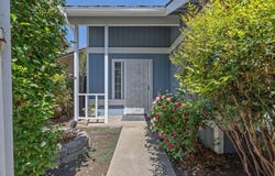 5206 W Iris Court, Visalia, CA 93277