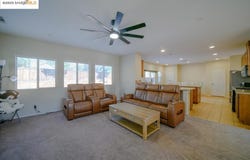 1350 Mistletoe Dr, Beaumont, CA 92223