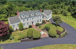 15 Curtis Road, Hampton Falls, NH 03844