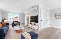 161 Sumner St, Quincy, MA 02169