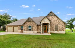 450 County Road 3674, Marquez, TX 77865