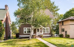 2816 E 1st St, Duluth, MN 55812