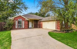 208 Cory Court, Krum, TX 76249