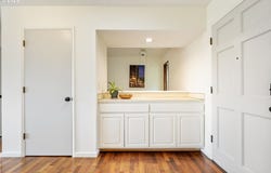 7 HIDALGO St, LakeOswego, OR 97035