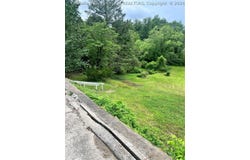861 McQueen Boulevard, St Albans, WV 25177