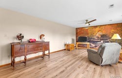 2428 E Highway 47, Winfield, MO 63389