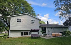 2456 HEATHER Road, GREEN BAY, WI 54311-5238