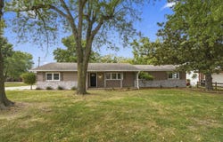 1665 S Catalina Avenue, Springfield, MO 65804