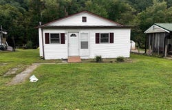 552 Front Street, Wayne, WV 25570