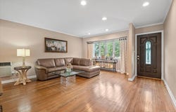 38 Briarwood Lane, Plainview, NY 11803
