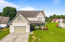 356 Elkins Rd, Jacksboro, TN 37757