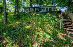 44 Island Road, Upper Mt Bethel Twp, PA 18343