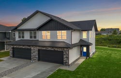4295 W 77th Avenue, Merrillville, IN 46410