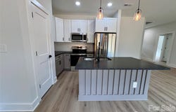606 E Robinson Street, Dallas, NC 28034