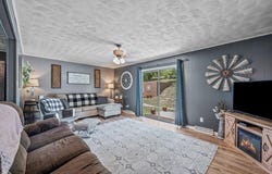 8675 S State Highway 5, Ava, MO 65608