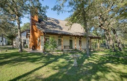 226 Cedar Hills Dr, Elgin, TX 78621