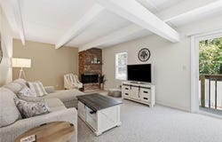 6513 W 49th Street, Mission, KS 66202