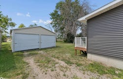90 Seymour Avenue, Garner, IA 50438