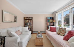 27 Spruce Street, Islip, NY 11751