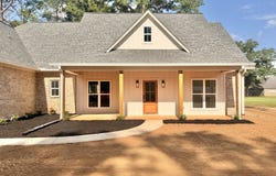 204 Meadowview Lane, Columbus, MS 39702