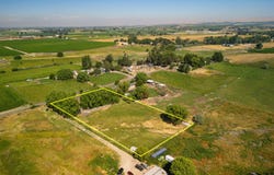 701 Arms Rd, Outlook, WA 98938