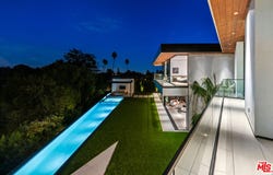 1130 Angelo Dr, Beverly Hills, CA 90210