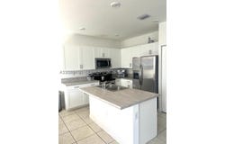 560 NE 206th Ln, Miami, FL 33179