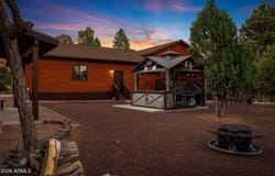 2207 FOUR POINT Circle, Overgaard, AZ 85933