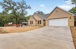 1612 Tanglewood Drive, Azle, TX 76020