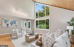 6313 SWORDS Way, BETHESDA, MD 20817