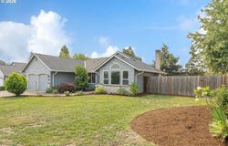 849 E 9TH Ct, Lafayette, OR 97127