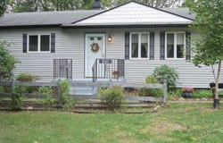 5127 Arbor Lane, Flint, MI 48506