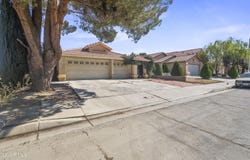 733 E Avenue J12, Lancaster, CA 93535