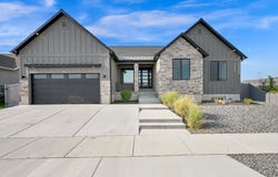 2311 E COBBLE CREEK Ln, Eagle Mountain, UT 84005