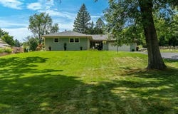 12632 N GATE Road, ROSCOE, IL 61073