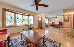 574 GEORGE Street, Wood Dale, IL 60191