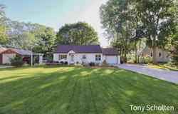 7656 Hazel Drive, Jenison, MI 49428